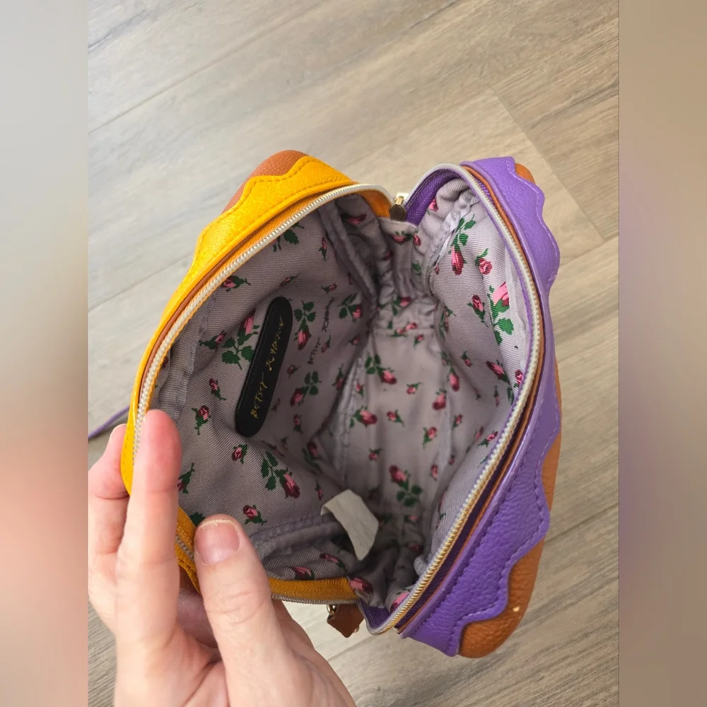 Betsey Johnson That's My Jam PB&J Shoulder Bag Milk Jug Hang Tag Funky - Picture 7 of 9